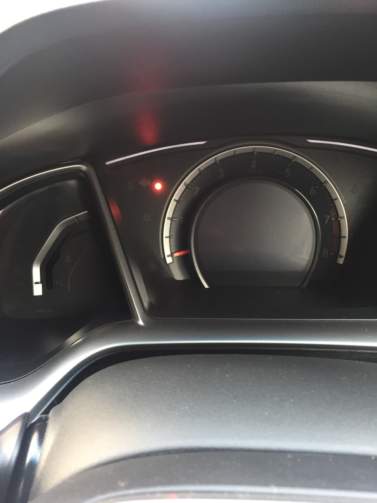 red blinking light on dashboard when car is off